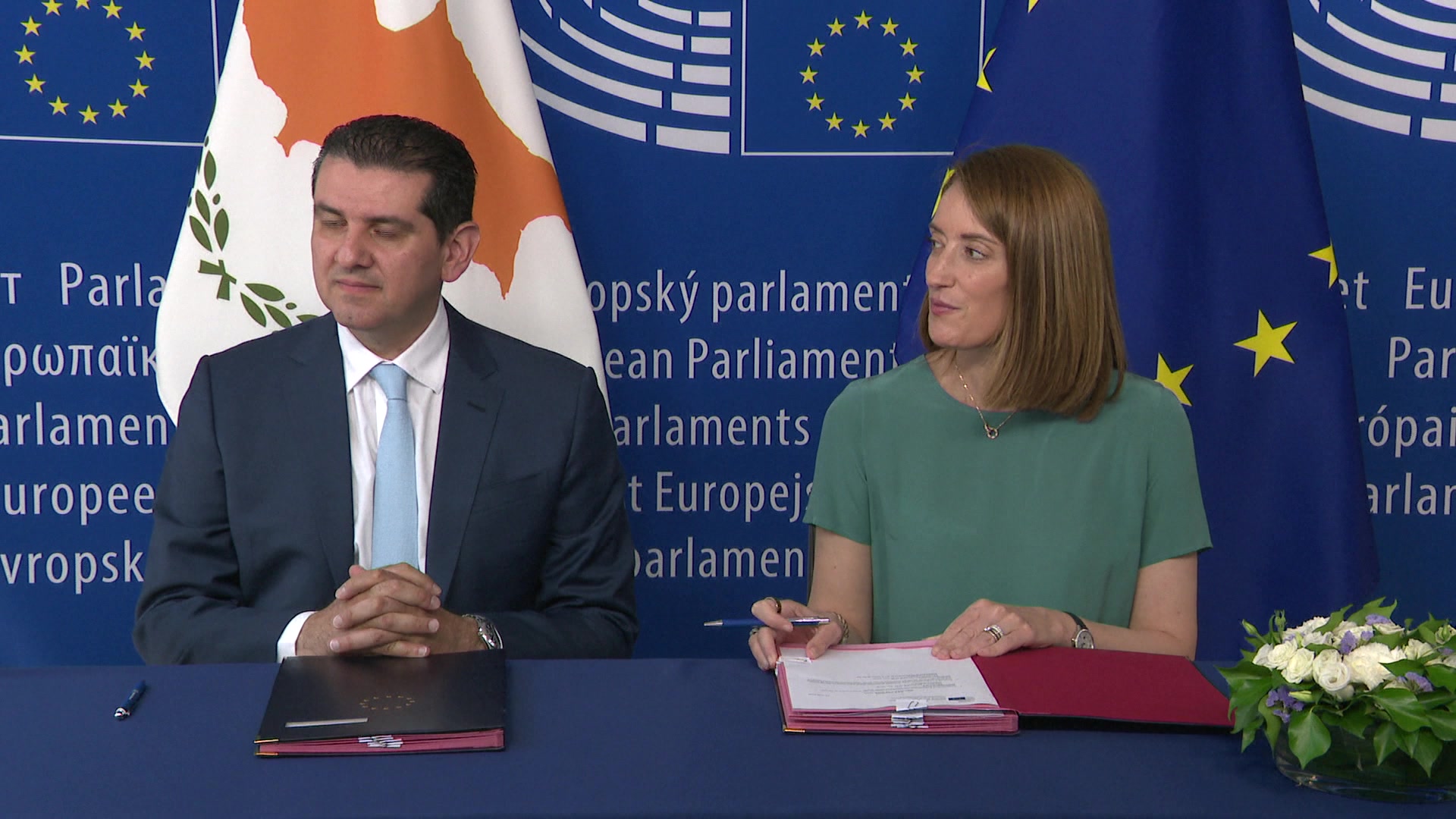 LEX signing ceremony of the "Turnberry Files" in the presence of Roberta METSOLA, EP President and Michael DAMIANOS, Cypriot Minister for Energy, Commerce and Industry, on behalf of the Cyprus Presidency: extracts
